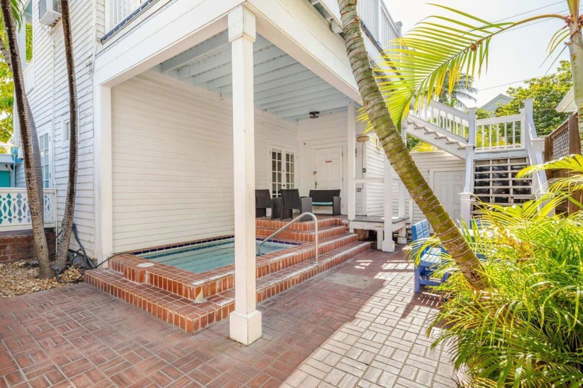 Bananas Foster Guesthouse Cayo Hueso Exterior foto
